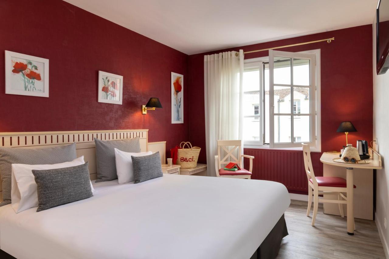 Logis Hotel-Restaurant Le Fontarabie Fontenay-le-Comte Ngoại thất bức ảnh