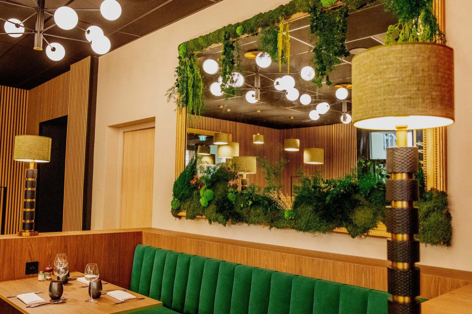 Logis Hotel-Restaurant Le Fontarabie Fontenay-le-Comte Ngoại thất bức ảnh